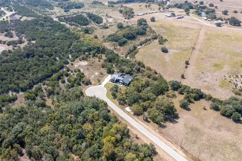 8452 Hollandbush Ct, Cleburne, TX 76033