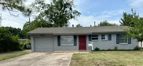 755 W Grubb Dr, Mesquite, TX 75149