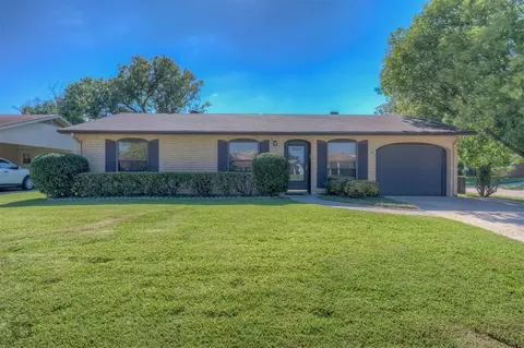 3500 Holiday Pl, Bossier City, LA 71112