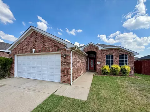 4037 Diamond Ridge Dr, Fort Worth, TX 76244