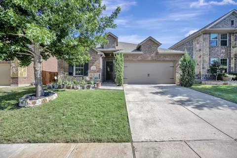1395 Sandhurst Dr, Roanoke, TX 76262