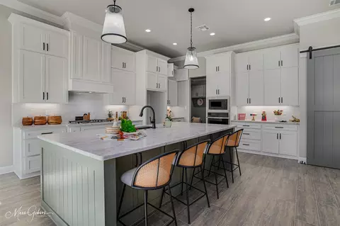 Kitchen - 171 Sitka Loop, Haughton, LA 71037 photo 2 of 5