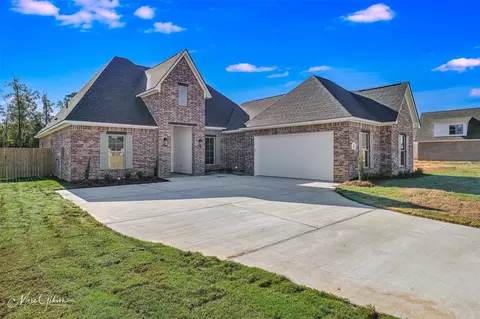 Exterior - 171 Sitka Loop, Haughton, LA 71037 photo 2 of 5