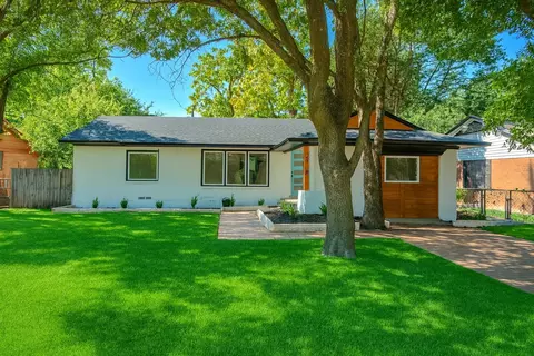 2108 Blake Ave, Dallas, TX 75228
