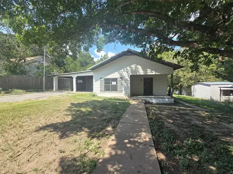 303 S Lloyd St, Hamilton, TX 76531