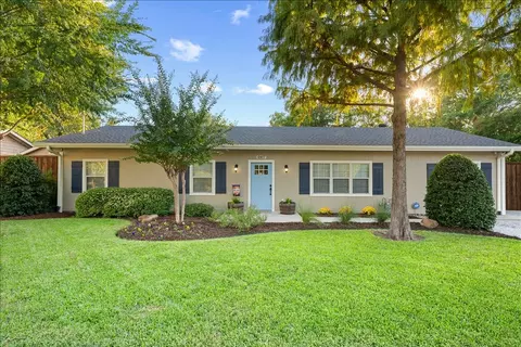 4917 S Country Club Rd, Garland, TX 75043