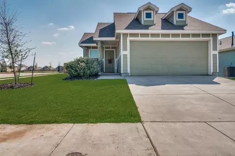 2601 Kingsman Dr, Fort Worth, TX 76179