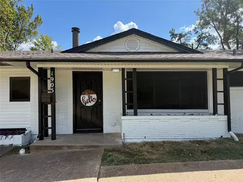 1905 Dorothy Dr, Grand Prairie, TX 75051