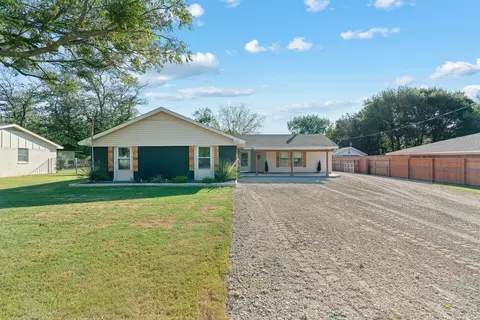 707 Gail Dr, Weatherford, TX 76085