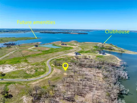 470 Peninsula Dr, Honey Grove, TX 75446