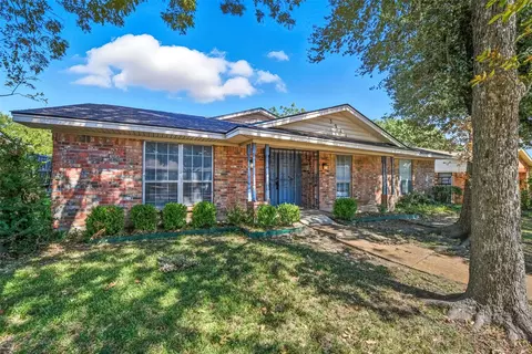 3011 Portsmouth Dr, Mesquite, TX 75149
