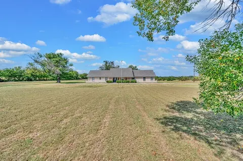 2166 Greig Dr, Robinson, TX 76706