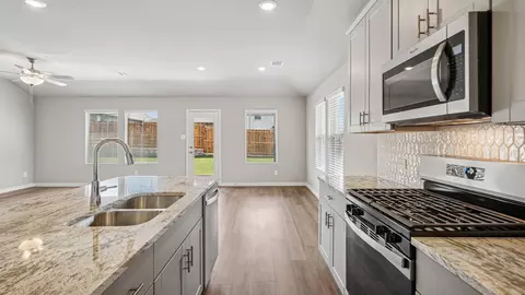 2131 Mustang Way, Seagoville, TX 75159