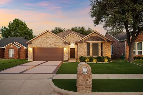 3316 Windchase Dr, Flower Mound, TX 75028