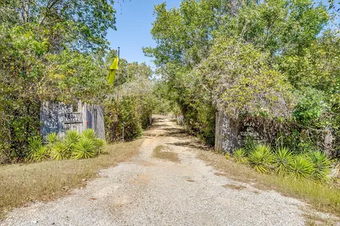 436 Luke Rd, Springtown, TX 76082 photo 2
