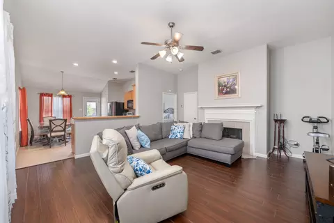 9209 Peaceful Ter, Fort Worth, TX 76123