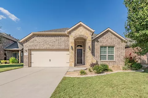 2505 Pioneer Dr, Denton, TX 76210