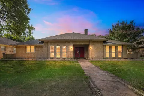 9706 Trevor Dr, Dallas, TX 75243