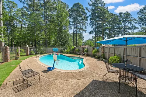 Exterior - 1200 N Acres Cir, Springhill, LA 71075 photo 7 of 8