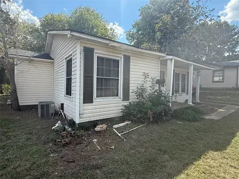214 E Acheson St, Denison, TX 75021 photo 4