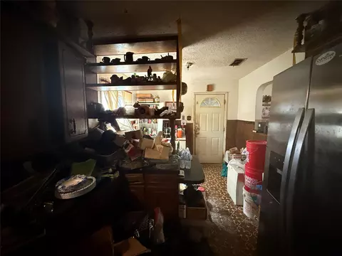 214 E Acheson St, Denison, TX 75021 photo 12