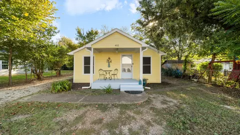 402 N Nash St, Kaufman, TX 75142