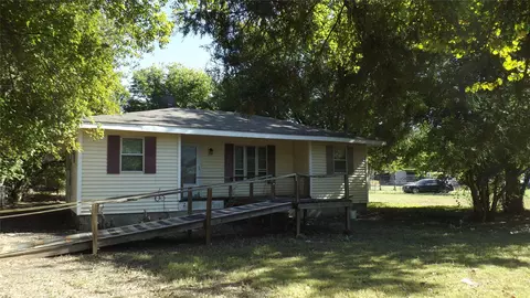 1106 Epps Rd, Palmer, TX 75152