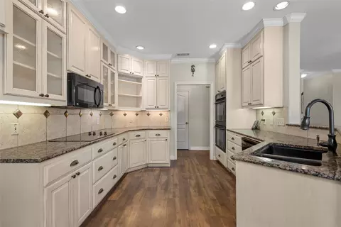 Kitchen - 5624 Rosalie Dr, Waco, TX 76708 photo 1 of 2