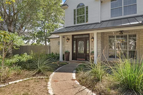 Exterior - 5624 Rosalie Dr, Waco, TX 76708 photo 2 of 8