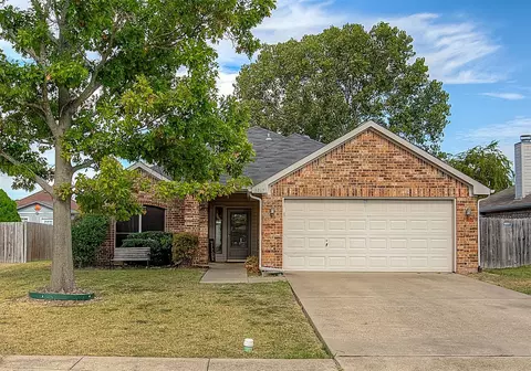 1217 Clay Ln, Seagoville, TX 75159