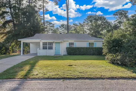 9079 Hawthorne Dr, Shreveport, LA 71118