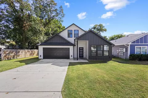 511 Maple St, Howe, TX 75459