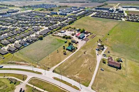 301 E Finley Blvd, Anna, TX 75409 photo 4