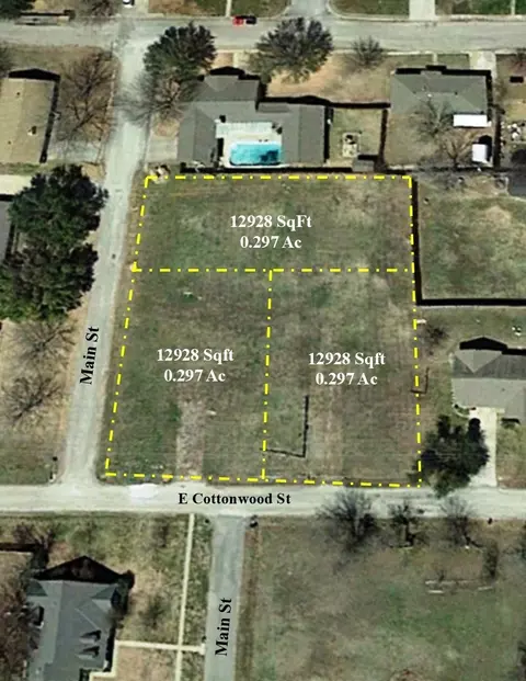 102 E Cottonwood St, Leonard, TX 75452