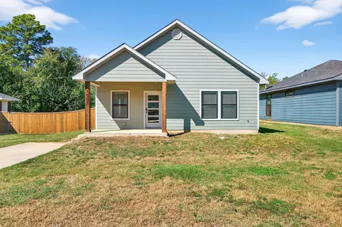 1507 S 7th Ave, Denison, TX 75021