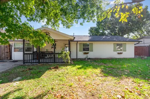 204 W Park St, Little Elm, TX 75068