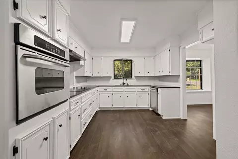Kitchen - 5312 Links Dr, Waco, TX 76708 photo 1 of 3