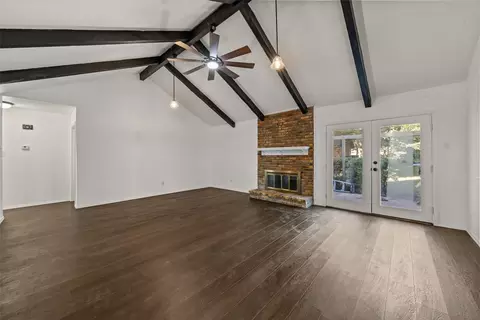 Living - 5312 Links Dr, Waco, TX 76708 photo 2 of 3
