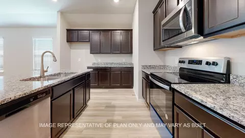 Kitchen - 2800 Taddy Rd, Lorena, TX 76655 photo 2 of 2
