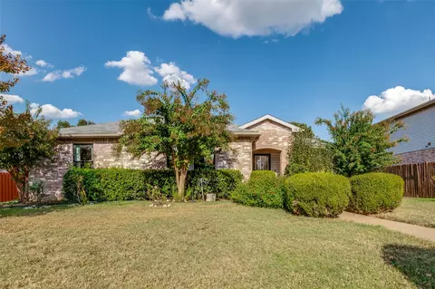 721 Bray St, Cedar Hill, TX 75104