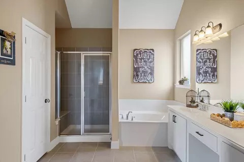 Bath - 4469 Etheridge Cir, Canton, TX 75103 photo 3 of 6