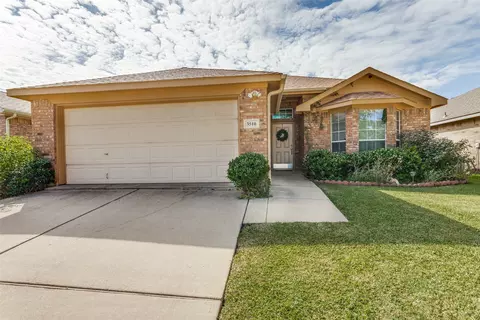3516 Desert Mesa Rd, Roanoke, TX 76262