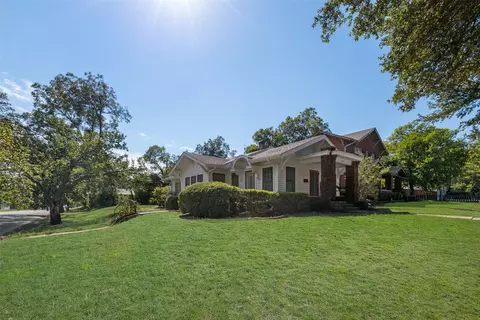 1200 W Gandy St, Denison, TX 75020