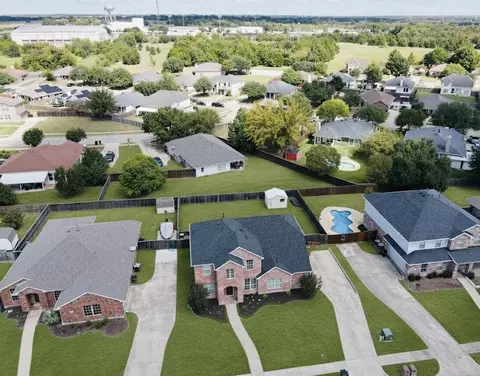 121 Redwood, Terrell, TX 75160