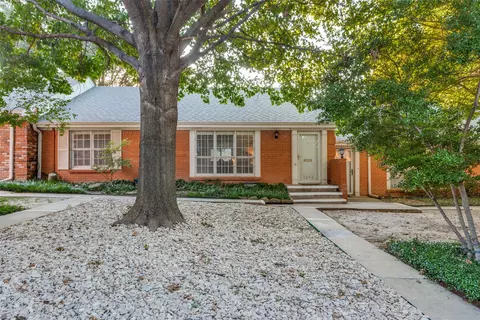 1295 Roaring Springs Rd, Fort Worth, TX 76114