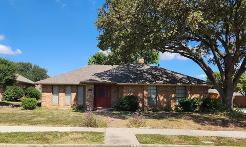 1503 Bellflower Dr, Carrollton, TX 75007