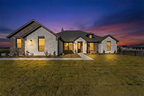138 Snowy Owl Trl, New Fairview, TX 76078