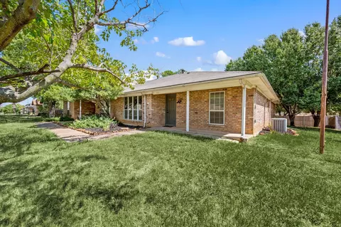 7304 Davis Blvd, North Richland Hills, TX 76182