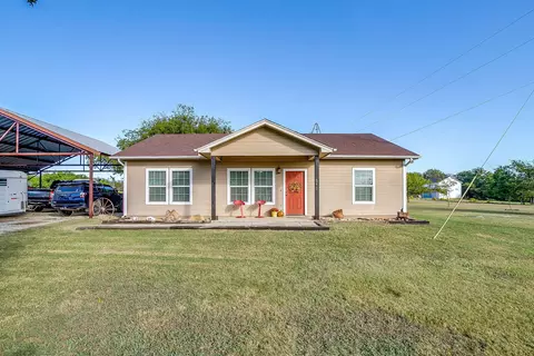 6270 Woodard Ave, Cleburne, TX 76033