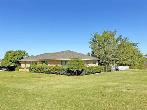 Exterior - 307 E 5th St, Prosper, TX 75078 photo 3 of 6